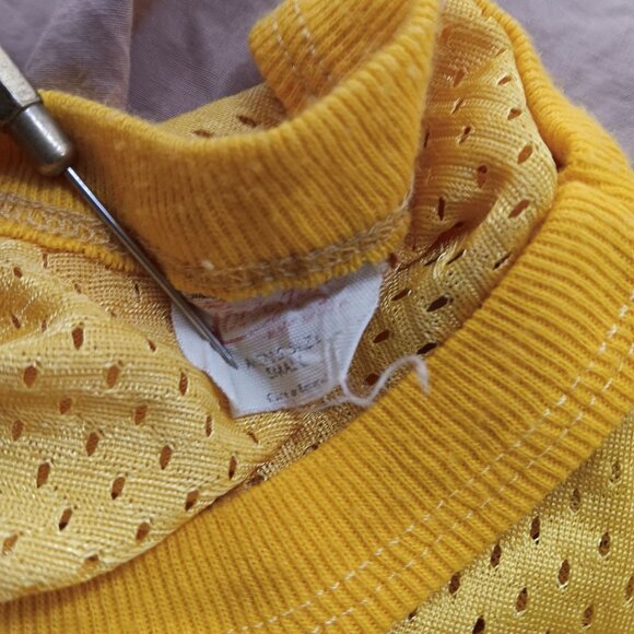 Vintage Women's T-shirt Medium Single Stitch 70's Mesh Football Jersey Distress - Picture 7 of 7